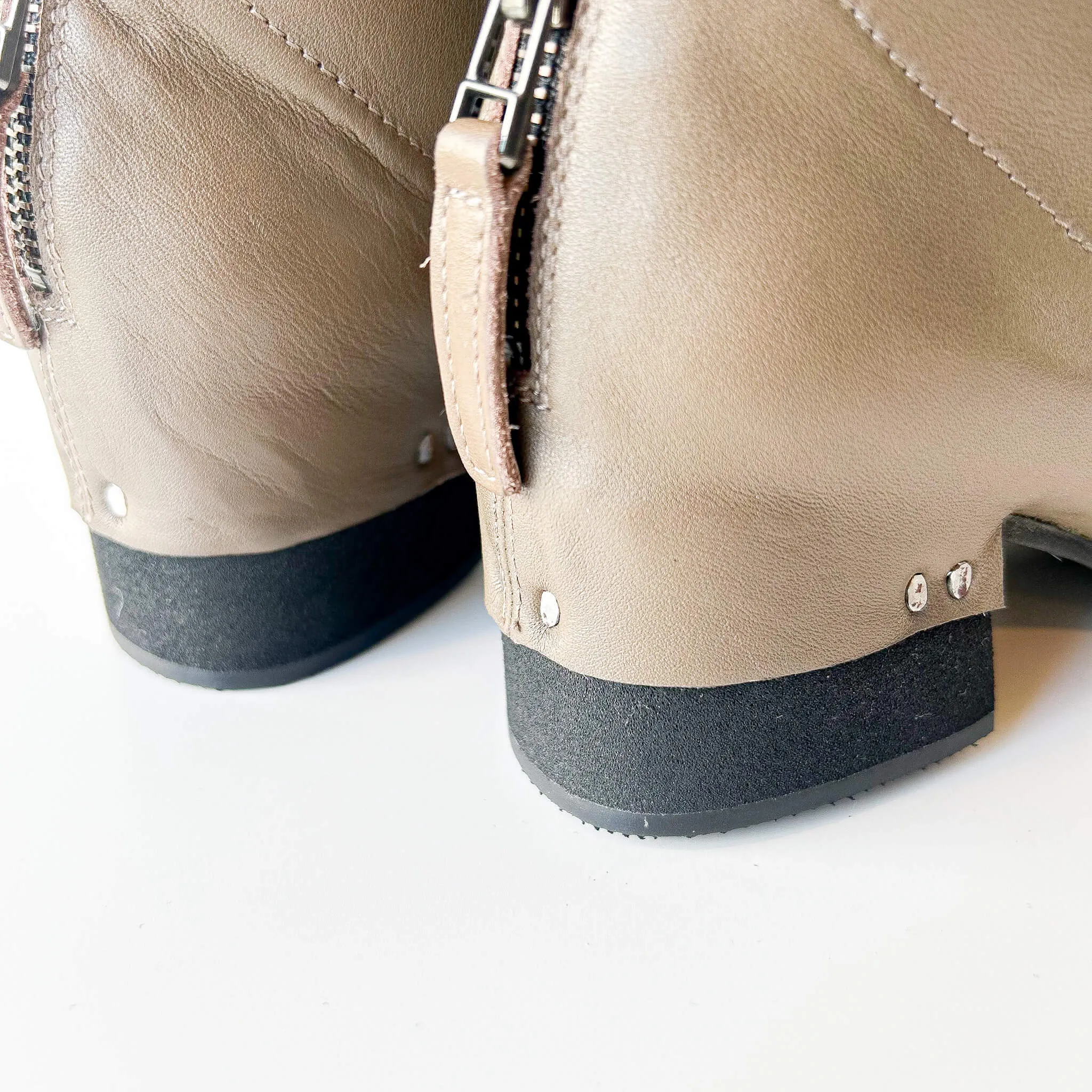 FW24 707021-3 | SHIRO | Yuko Imanishi 