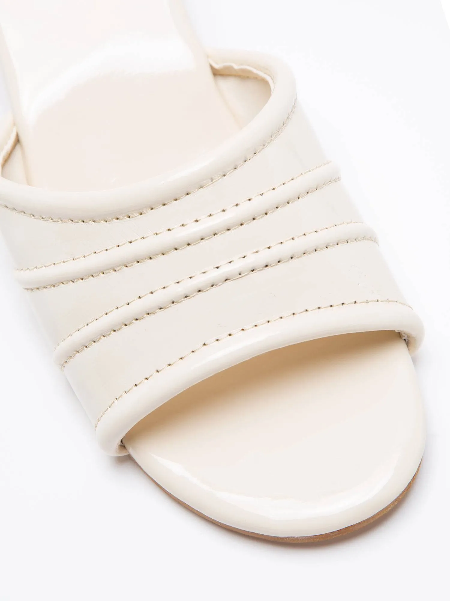 Glossy Pumps with Spherical Heel - Cream