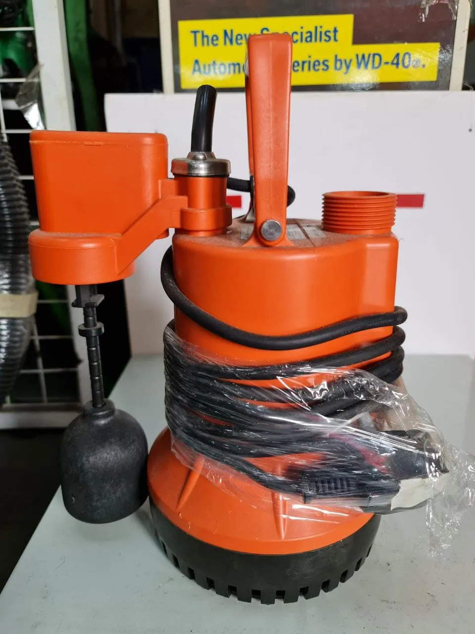 Mepcato 1" 120W 130L/min Plastic Submersible Pump with Adjustable Float Switch (Auto) | Model : WP-HOME-12A