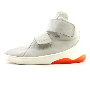 NIKE   MARXMAN TRAINERS IN TAN