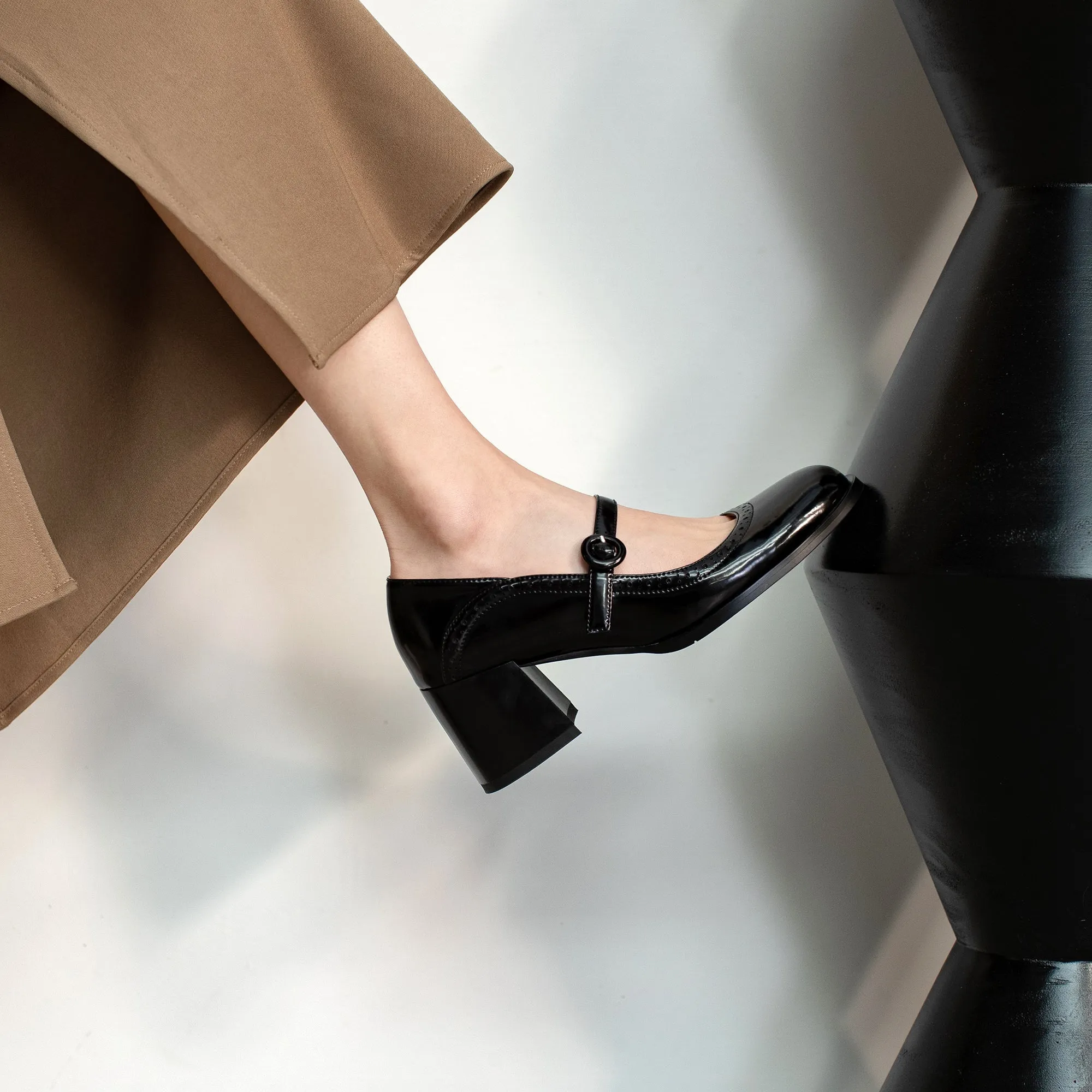 TinaCus Glossy Genuine Leather Women's Handmade Round Toe Mid Block Heel Buckle Cute Mar Jane Pump Shoes