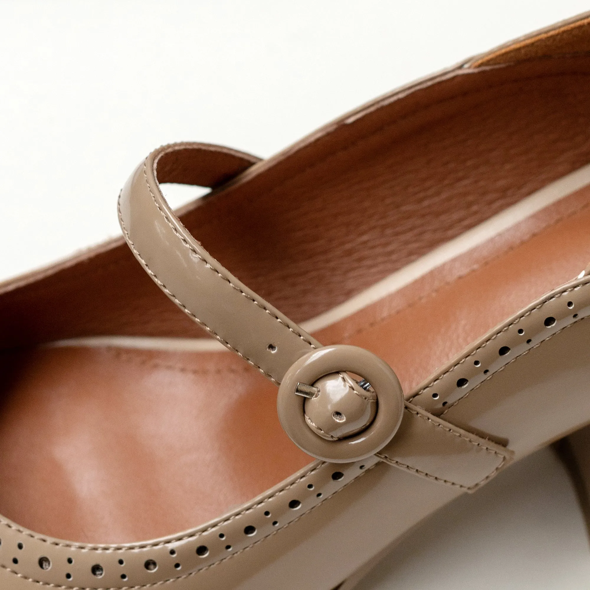 TinaCus Glossy Genuine Leather Women's Handmade Round Toe Mid Block Heel Buckle Cute Mar Jane Pump Shoes